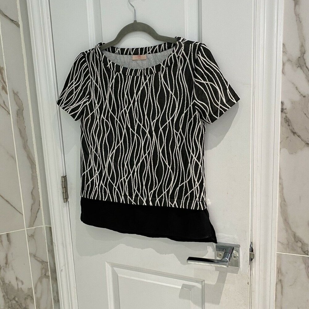 Nell Women's Cap Sleeve Black White Printed Blouse